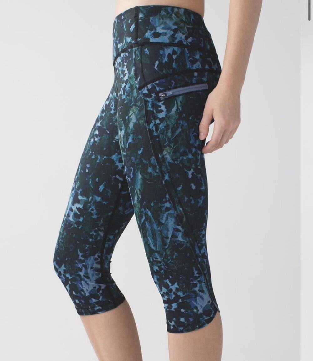Lululemon Run Top Speed Crop Leggings •12• Floral Backdrop Blue Denim Luxtreme
